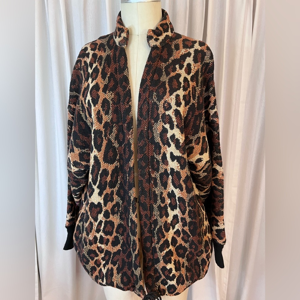 Ann Maurice of Calif Vintage textured cotton Leopard Print Open jacket